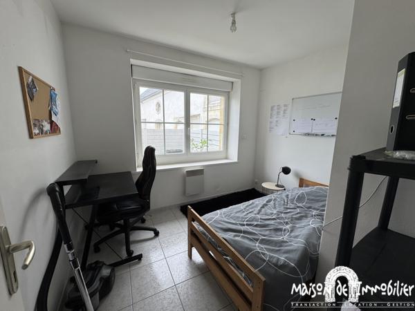 Location Appartement en duplex - 3 chambres et bureau - 150m² - Cour privative - COGNAC Centre-ville