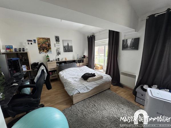 Location Appartement en duplex - 3 chambres et bureau - 150m² - Cour privative - COGNAC Centre-ville