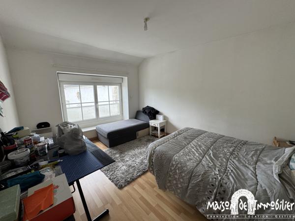 Location Appartement en duplex - 3 chambres et bureau - 150m² - Cour privative - COGNAC Centre-ville