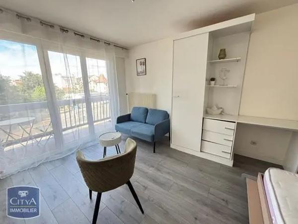 Appartement à louer 1 pièce 29.97m² Annemasse (74100)