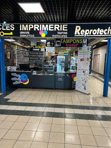 Fonds De Commerce
        
        - 120 m²