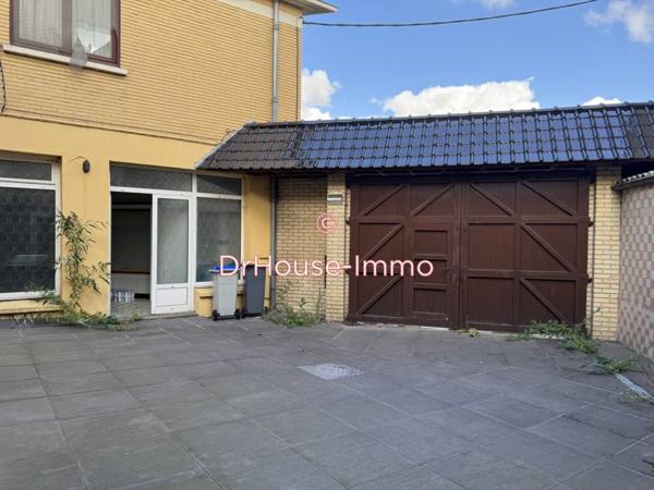 Immeuble à vendre 10 pièces de 390 m²