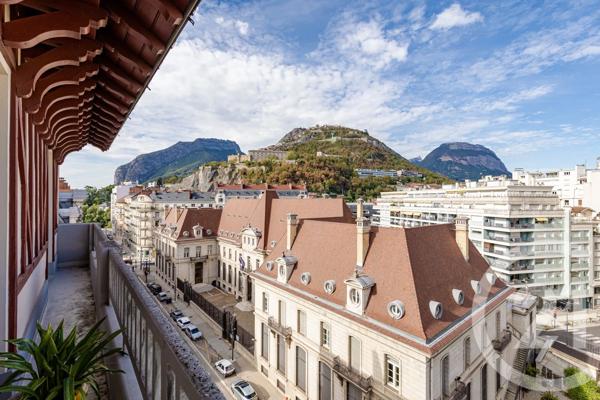 Appartement F4 à vendre  4 pièces - 135,85 m 2   GRENOBLE  - 38
