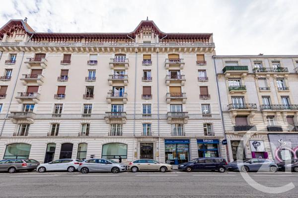 Appartement F4 à vendre  4 pièces - 135,85 m 2   GRENOBLE  - 38