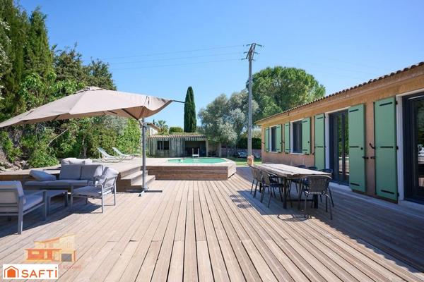 Maison de plain pied 3 chambres, piscine et garage