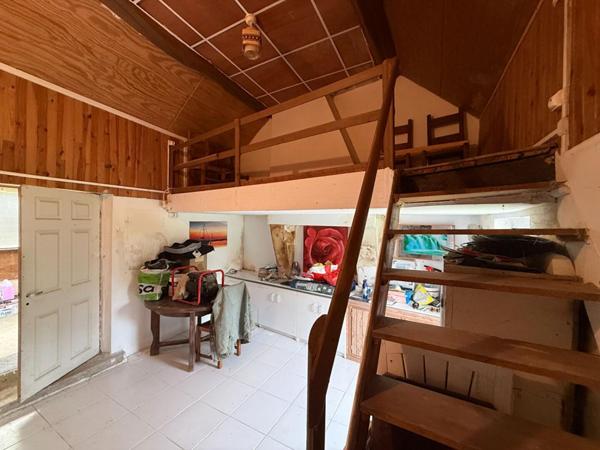 Maison Villeneuve Sur Allier 5 pièce(s) 220 m2