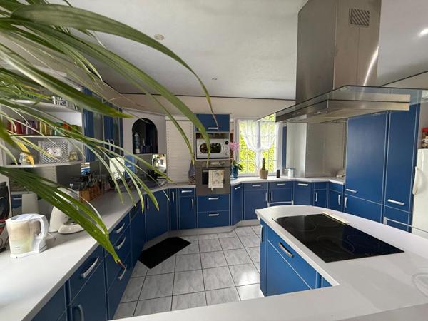 Maison Villeneuve Sur Allier 5 pièce(s) 220 m2