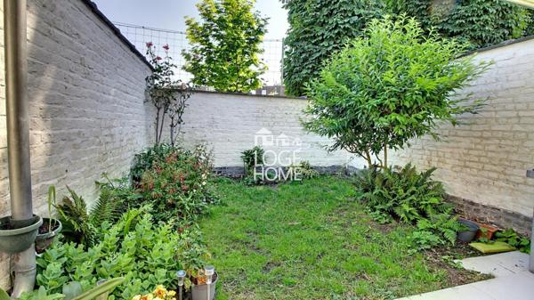 Tourcoing limite mouvaux, 1930 à moderniser avec 4chs, jardin et garage.
