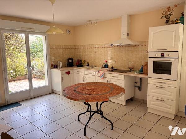 LA FLECHE - À vendre : Maison située à seulement 2 km du centre-ville.