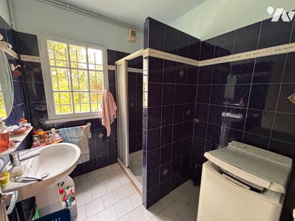 LA FLECHE - À vendre : Maison située à seulement 2 km du centre-ville.