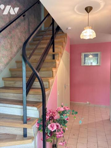 LA FLECHE - À vendre : Maison située à seulement 2 km du centre-ville.