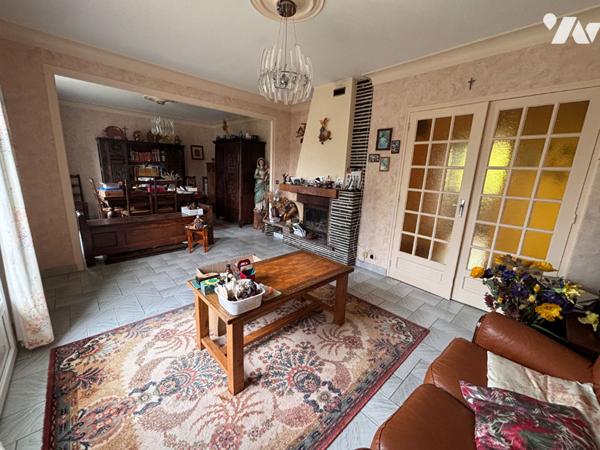 LA FLECHE - À vendre : Maison située à seulement 2 km du centre-ville.