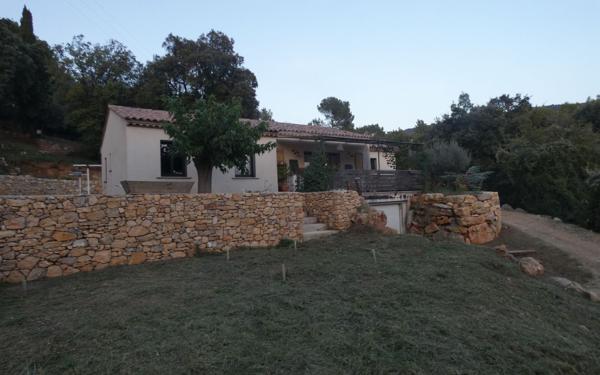 Maison à vendre    4 pièces •  Aups