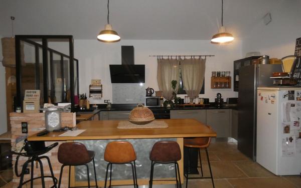 Maison à vendre    4 pièces •  Aups