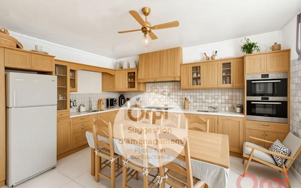 Maison à vendre    6 pièces •  Vias