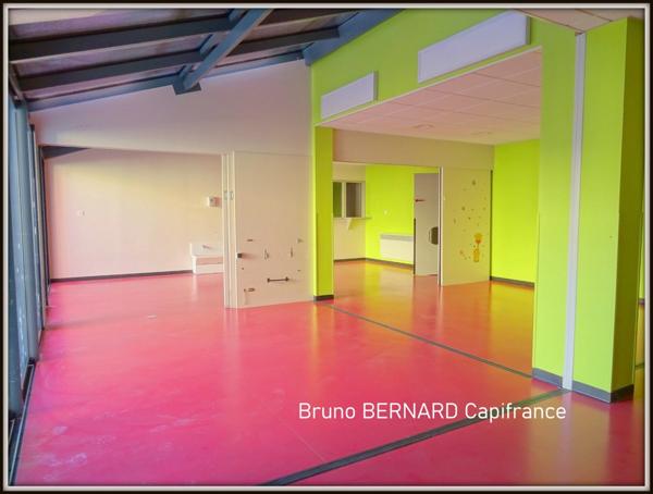 Dpt Hautes Pyrénées (65), LANNEMEZAN Local professionnel à louer – 390 m² – Emplacement stratégique