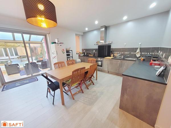 Maison en pierre 135 m2 avec 100 m2 de dépendances