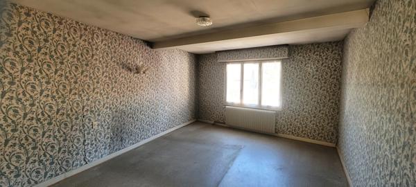 Maison - 7 pièces - 162 m²