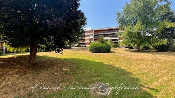 NOISY LE ROI appartement Familial 2 chambres plus espace bureau 84 m²