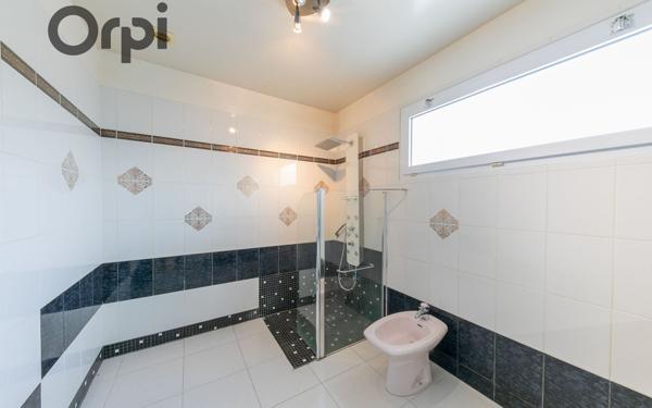 Maison à vendre    5 pièces •  Cabestany