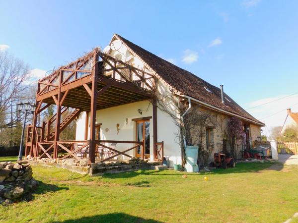 Superbe conversion de grange, deux gîtes, étang de 6 hectares