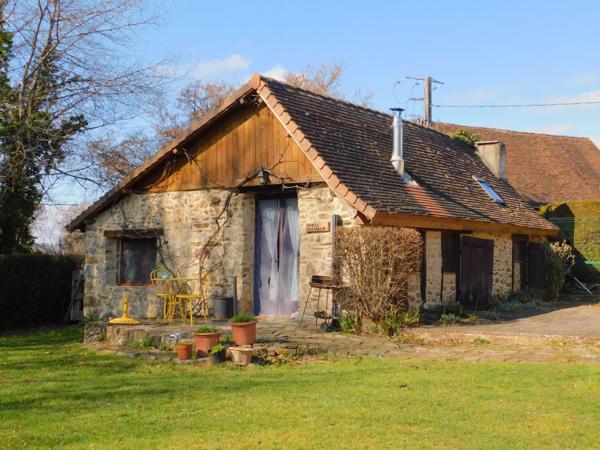 Superbe conversion de grange, deux gîtes, étang de 6 hectares