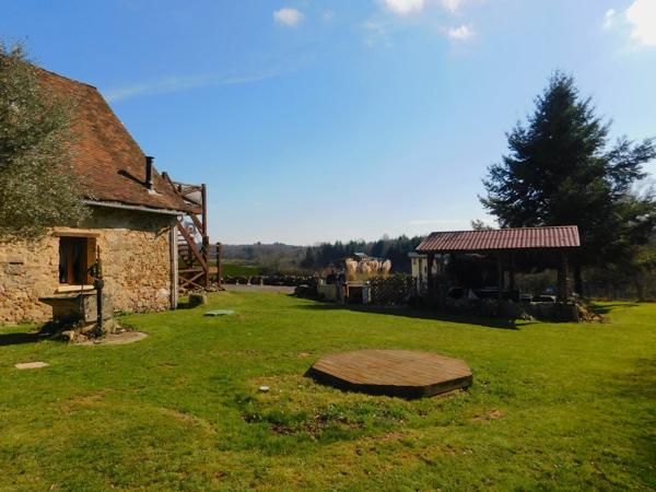 Superbe conversion de grange, deux gîtes, étang de 6 hectares