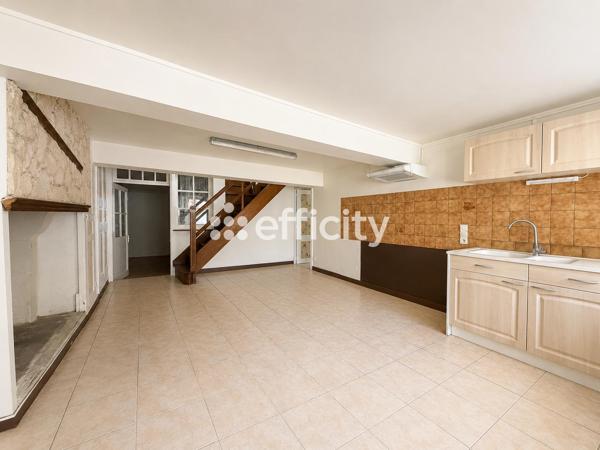 Maison
         5 pièces
        - 112 m² 79 000 € *