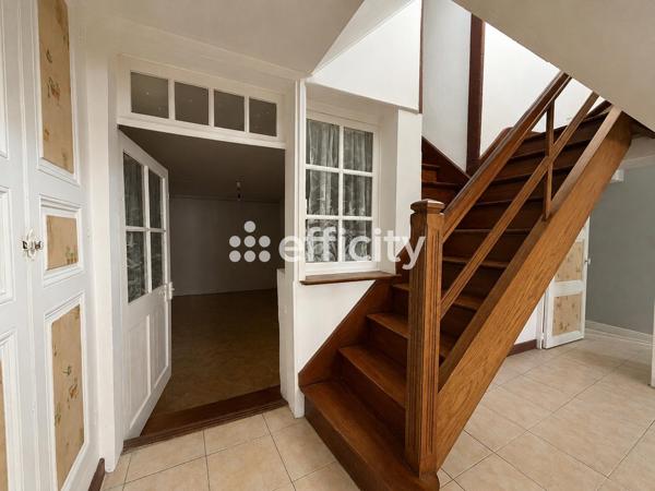 Maison
         5 pièces
        - 112 m² 79 000 € *