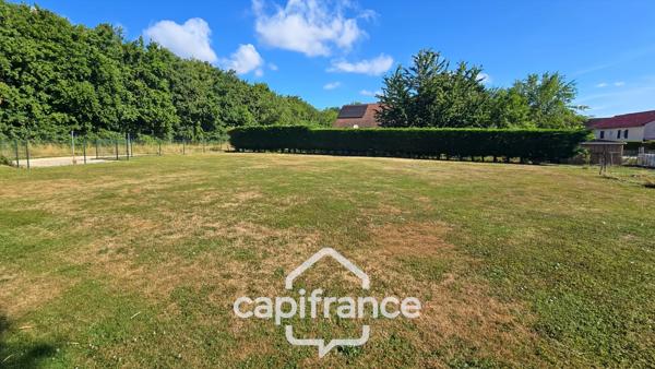 Dpt Saône et Loire (71), à vendre proche de CHALON SUR SAONE maison 5 pièces sur 2646 m²