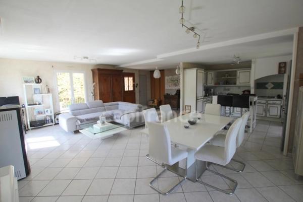 Dpt Saône et Loire (71), à vendre proche de CHALON SUR SAONE maison 5 pièces sur 2646 m²