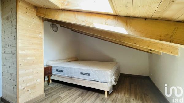 Maison 3 pièces de 90 m² à Quérigut (09460)