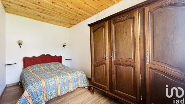 Maison 3 pièces de 90 m² à Quérigut (09460)