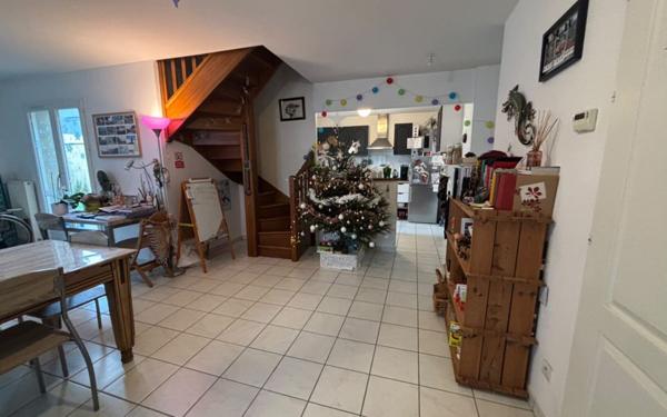 Maison à louer    4 pièces • 90 m2 Poitiers