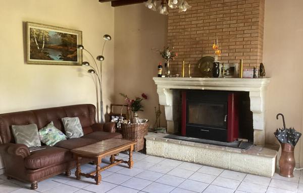 SOUS COMPROMIS Maison de maître des années 1900 sur parcelle arborée de plus de 3900 m2 - 5 chambres