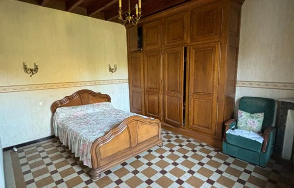 SOUS COMPROMIS Maison de maître des années 1900 sur parcelle arborée de plus de 3900 m2 - 5 chambres