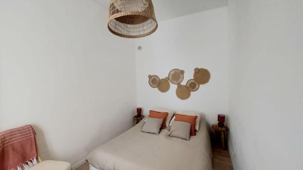 Marseille T2  meublé 46 m2 Joliette