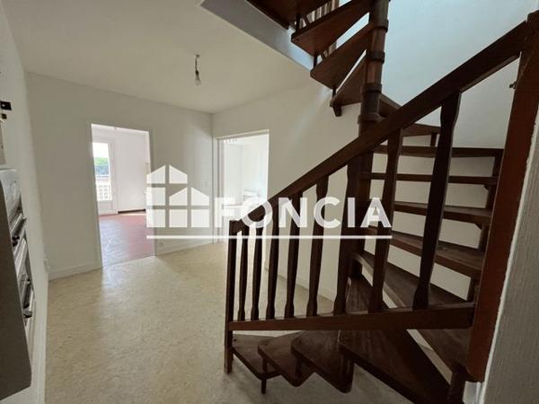 Location Appartement 5 pièces 103 m² - 20 RUE SAINT JEAN Etampes 91150