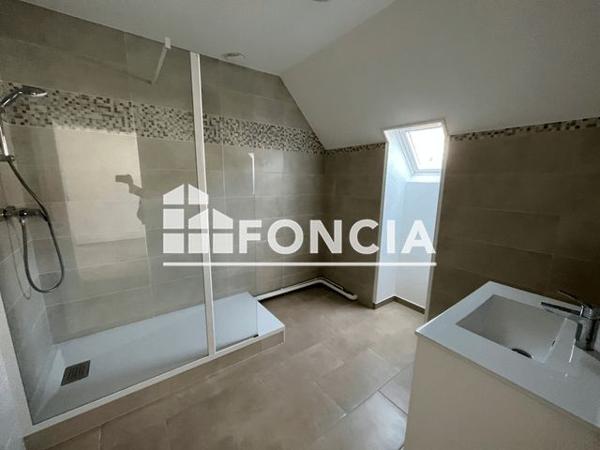 Location Appartement 5 pièces 103 m² - 20 RUE SAINT JEAN Etampes 91150