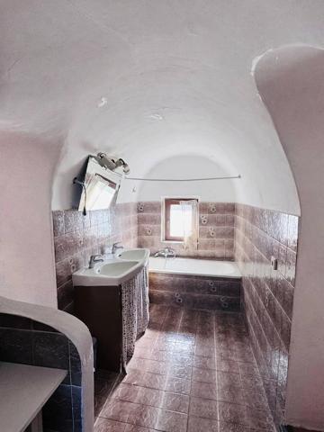 Vente                                                      Maison
                        
                     7 pièces                      133 m2                     à Peillon