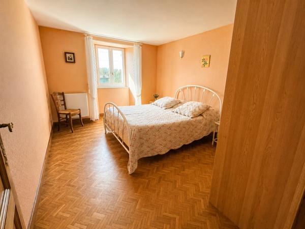PROPRIÉTÉ DE CARACTÈRE EN PIERRE – DOMAINE FAMILIAL, ÉQUESTRE OU TOURISTIQUE