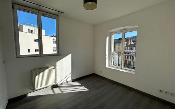 Appartement à louer    3 pièces •  Vienne