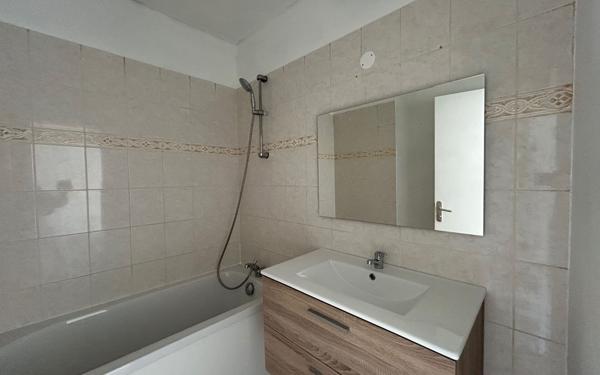 Appartement à louer    3 pièces •  Vienne