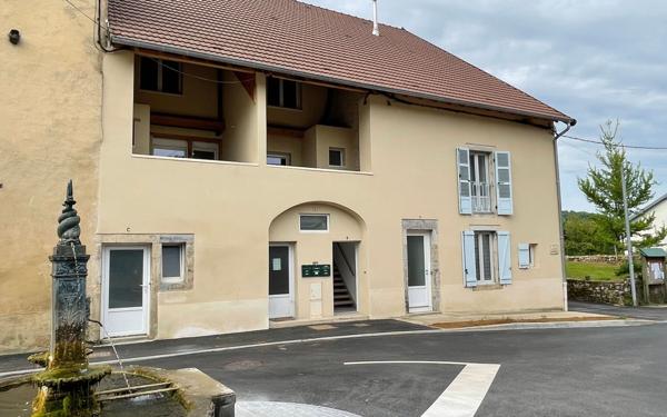 Appartement à vendre    4 pièces • 93 m2 Mesnay