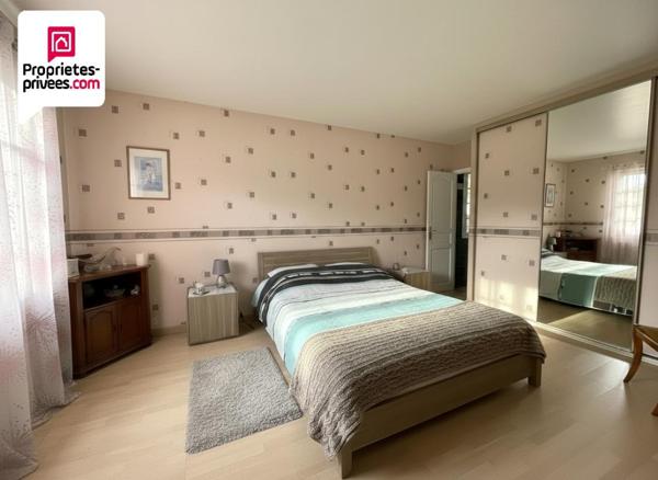 Maison 145m2 3 chambres bureau grange jardin 886m2 336000 FAI