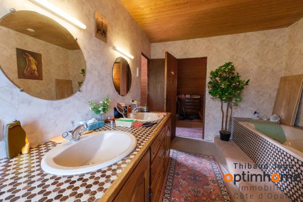 Maison familiale avec grand jardin à Ambleteuse, quartier résidentiel calme