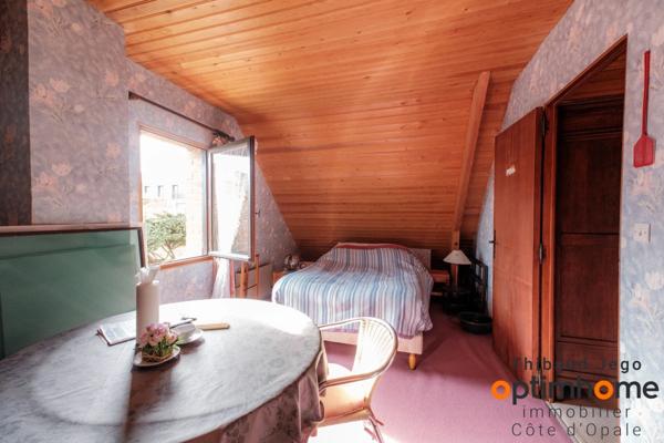 Maison familiale avec grand jardin à Ambleteuse, quartier résidentiel calme