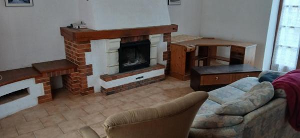 propriété  de 4 maisons et 3 gîtes  grande piscine