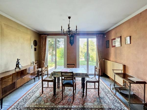 Vente                                                      Maison
                        
                     8 pièces                      158 m2                     à Dourdan