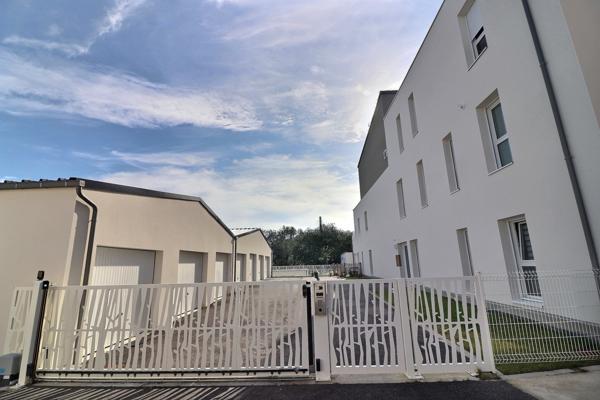 Le Relecq-Kerhuon (29480) Appartement avec terrasse, jardin, garage, place de parking – le Relecq-Kerhuon